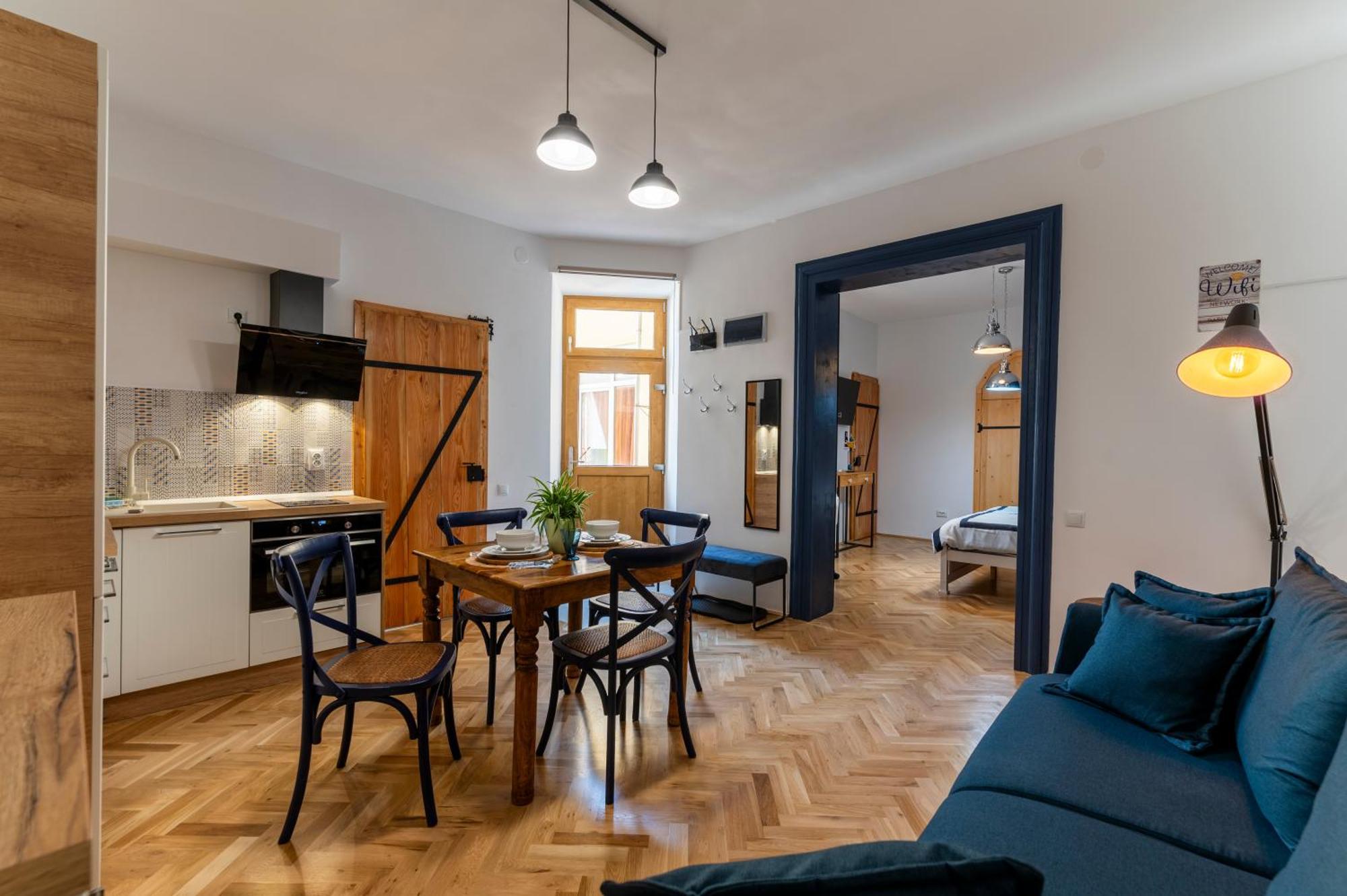 Luxurious Apartment In Old Town - Ultra Central Braszów Zewnętrze zdjęcie